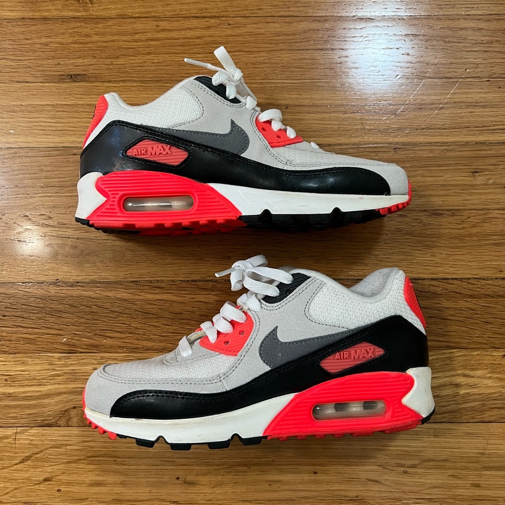 Nike Airmax Size 5youth EUC